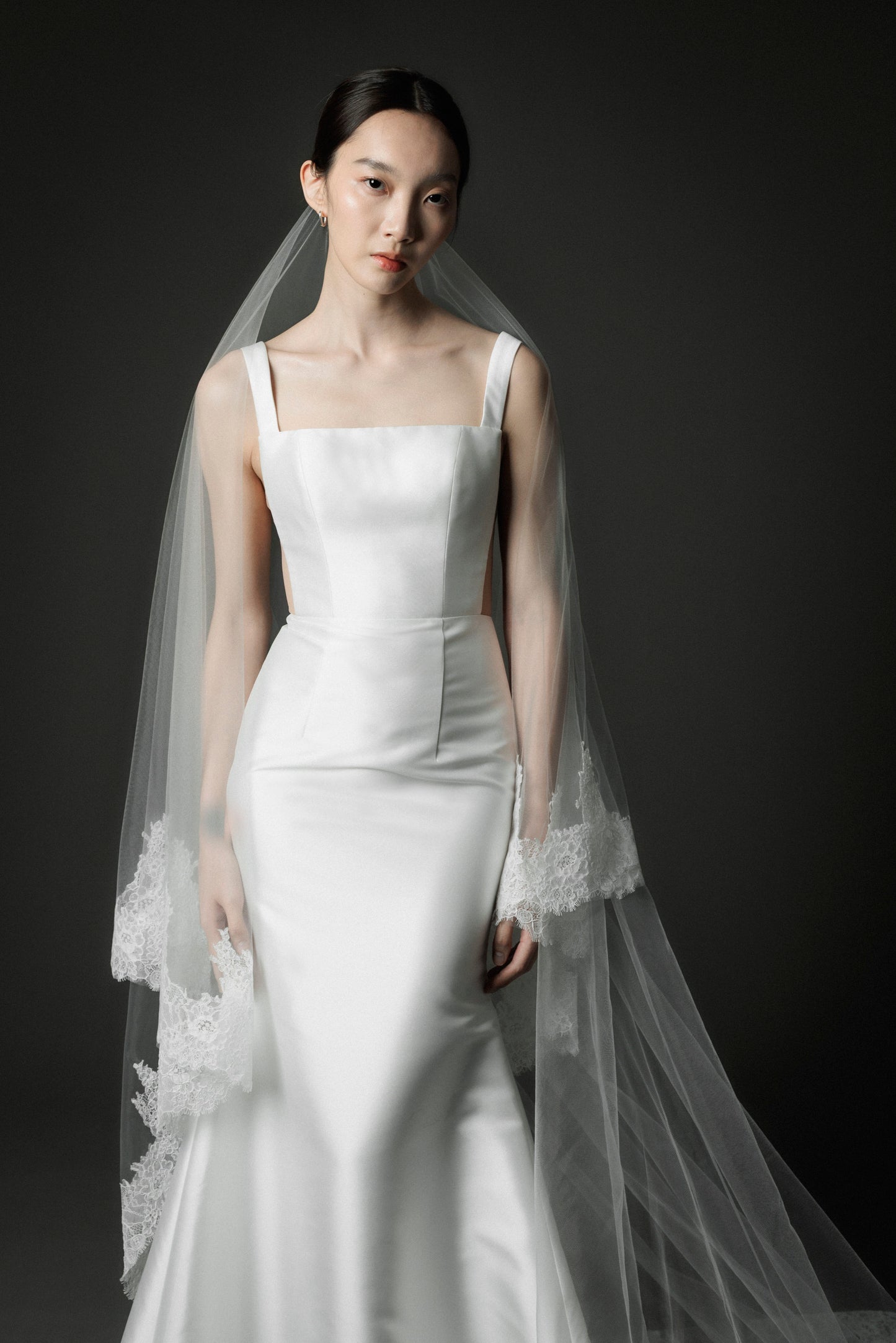 Elizabeth Scallop Lace Veil