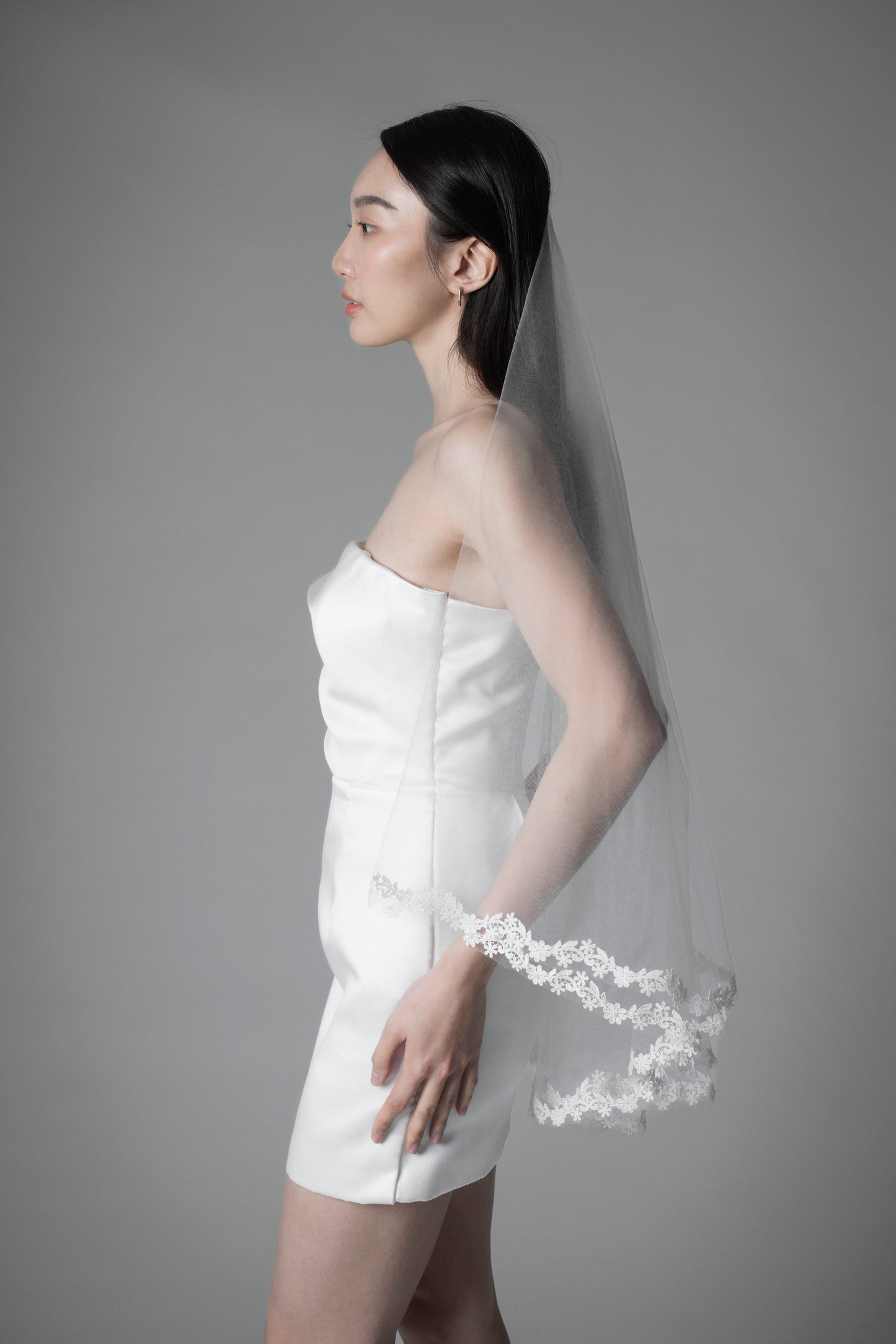 Daisy Lace Veil