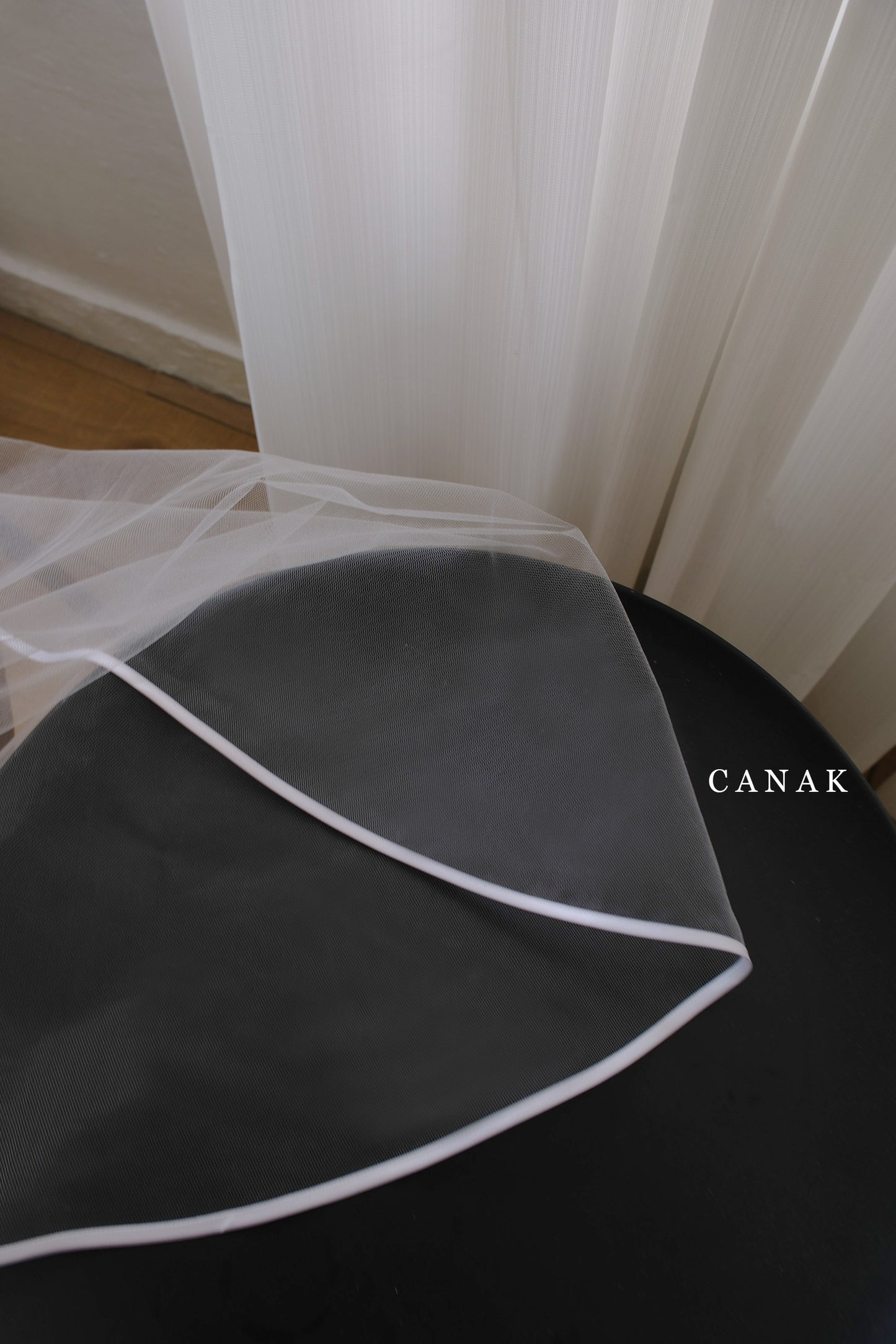 The Petite Edge: 5mm Satin Trim Veil