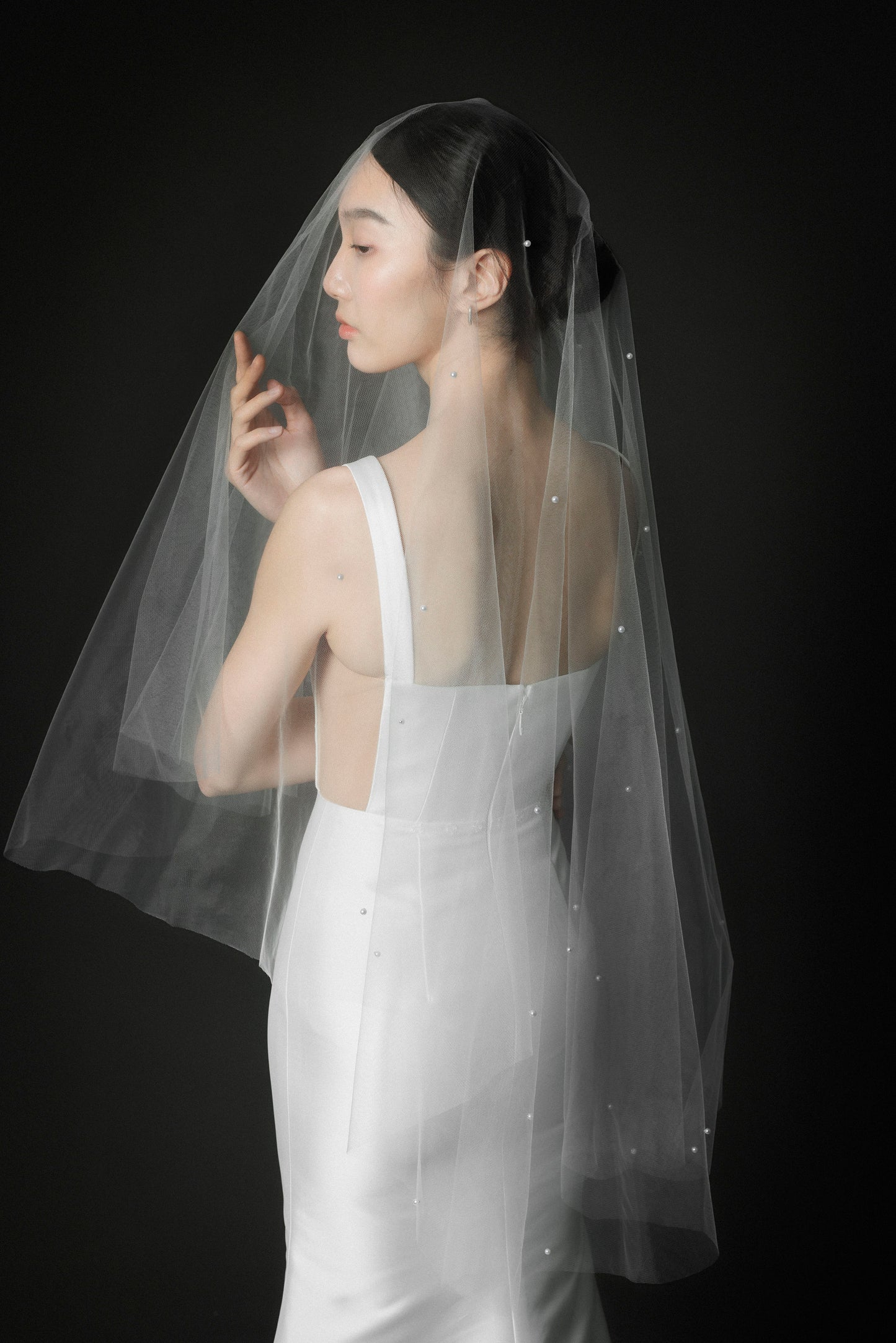 Luna Pearls Veil