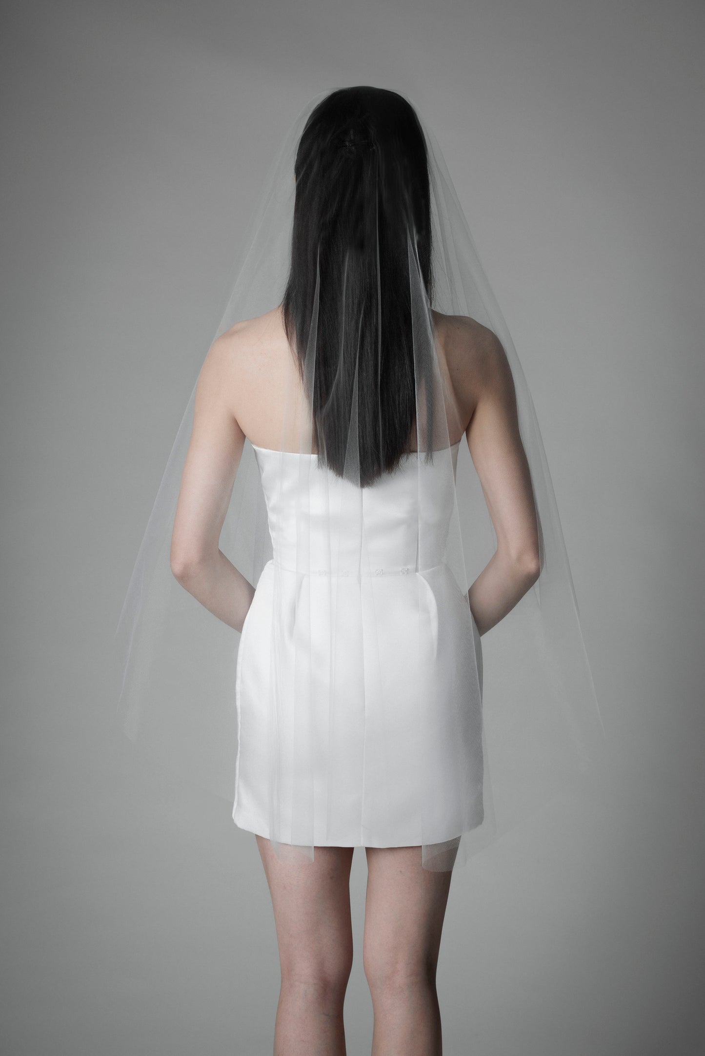 Drop Veil - Fingertip length 180 (in stock)
