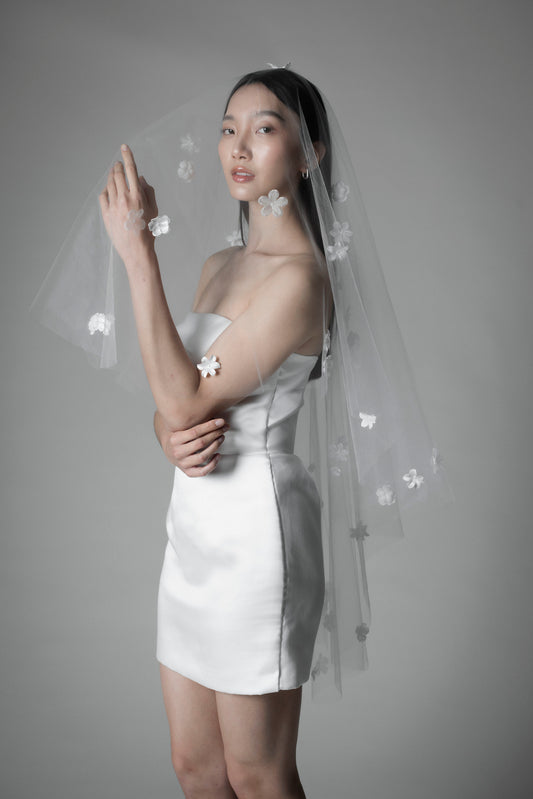 Blossom Kiss Veil